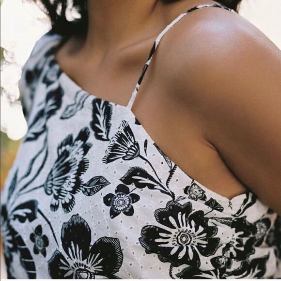 NEW Anthropologie Maeve Floral Eyelet Blouse Bow Back Black White 10 - Picture 4 of 13